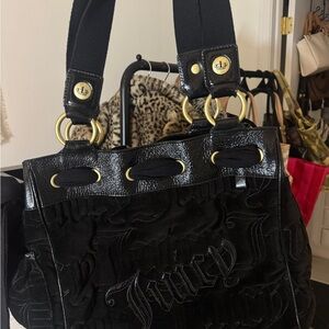 VINTAGE BLACK JUICY COUTURE DAYDREAMER BAG.😍😍😍